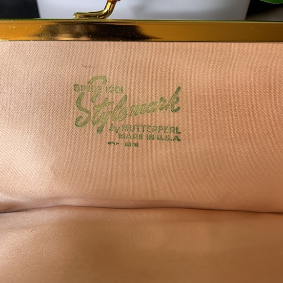 Vintage Stylemark by Mutterpearl small black fabric clutch / wristlet purse - Picture 9 of 12